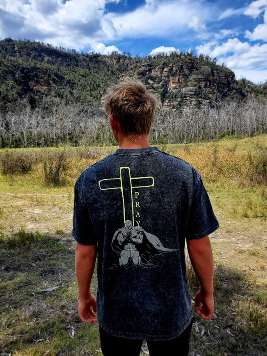 1 Thessalonians 5:17 Shirt backside farshot
