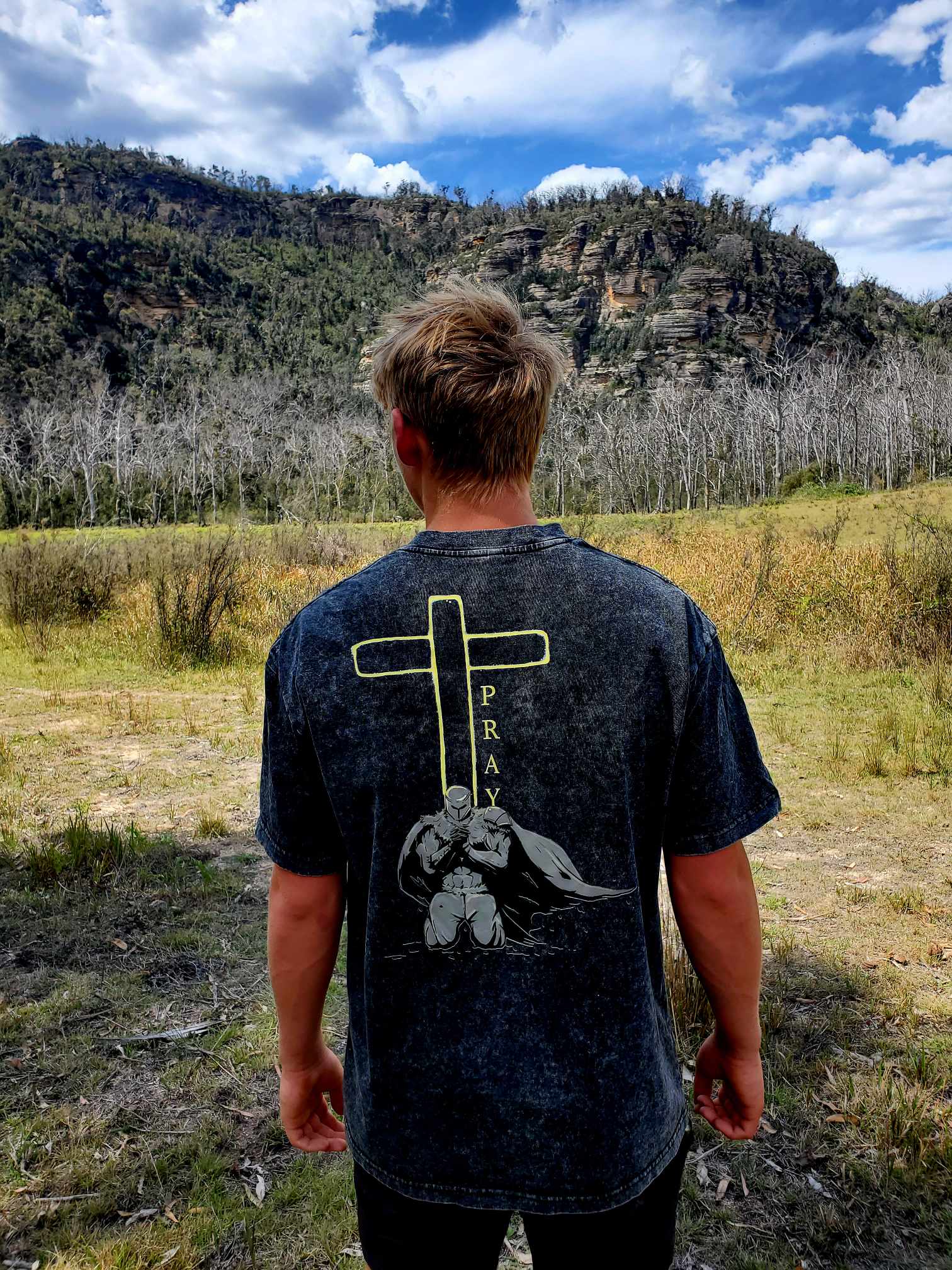 1 Thessalonians 5:17 Shirt backside farshot